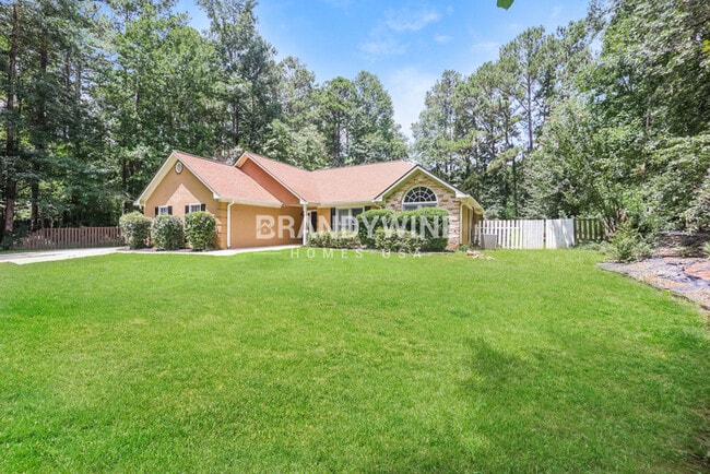 151 Wakefield Dr in Newnan, GA - Building Photo - Building Photo