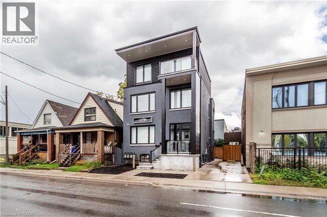 property at 144 Wellington St N