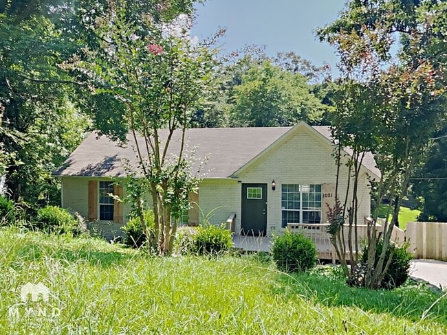 property at 1021 Medina Dr