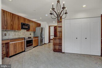 2 Coldwater Ct in Towson, MD - Foto de edificio - Building Photo