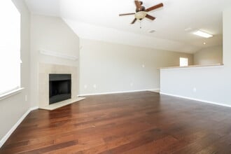 1616 Chivalry Ln in Fort Worth, TX - Building Photo - Building Photo