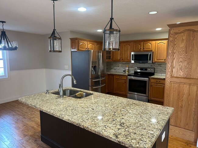 property at 1956 Teakwood Dr