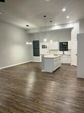 207 Laurel Ln in Spicewood, TX - Building Photo - Building Photo