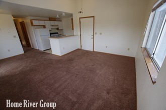 5949 Ellens Ferry Dr-Unit -102 in Boise, ID - Building Photo - Building Photo