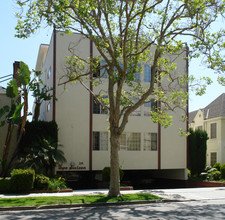 216 S Rexford Dr in Beverly Hills, CA - Building Photo - Building Photo