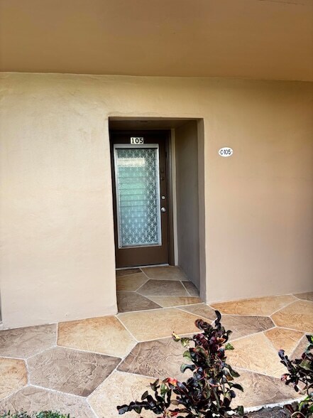 105 Piedmont C in Delray Beach, FL - Building Photo