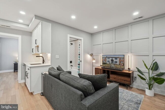 1404 Holbrook St NE in Washington, DC - Building Photo - Building Photo