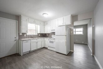 821 Iowa St in Indianapolis, IN - Building Photo - Building Photo