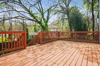 1034 Hubbard St SW in Atlanta, GA - Building Photo - Building Photo