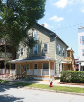 89 4th St in Turners Falls, MA - Building Photo