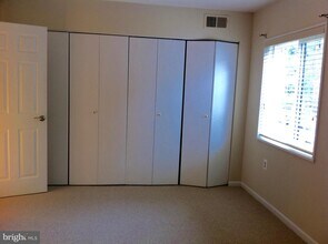 1425 Northgate Square-Unit -1425-11A in Reston, VA - Building Photo - Building Photo