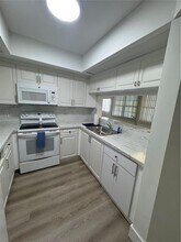 12850 SW 4th Ct, Unit 414I in Pembroke Pines, FL - Foto de edificio - Building Photo
