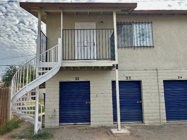 897 K St in Brawley, CA - Building Photo - Building Photo