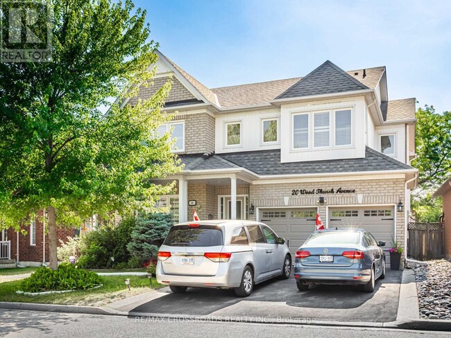 property at 20 Wood Thrush Ave