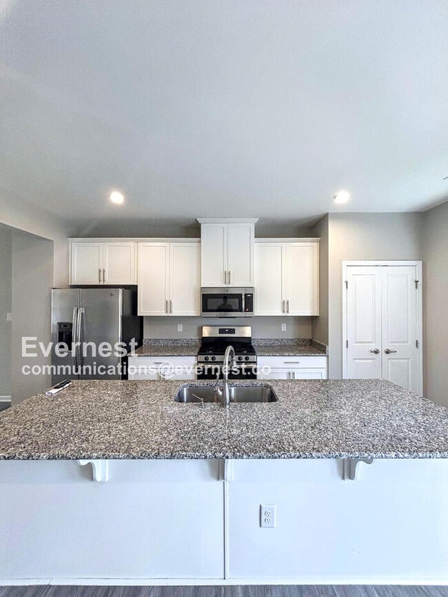 11705 Blessington Rd in Huntersville, NC - Building Photo - Building Photo