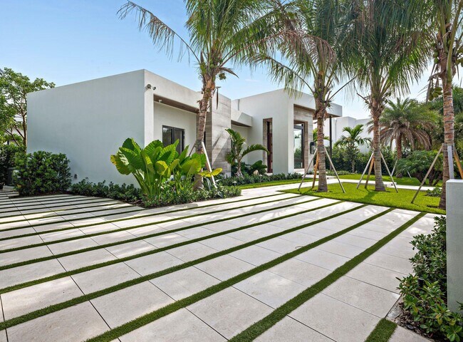 135 Churchill Rd in West Palm Beach, FL - Building Photo - Building Photo