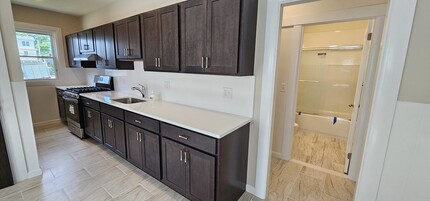 70 Weston St in Brockton, MA - Building Photo - Building Photo