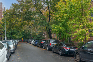 814 E 9th St in Brooklyn, NY - Foto de edificio - Building Photo