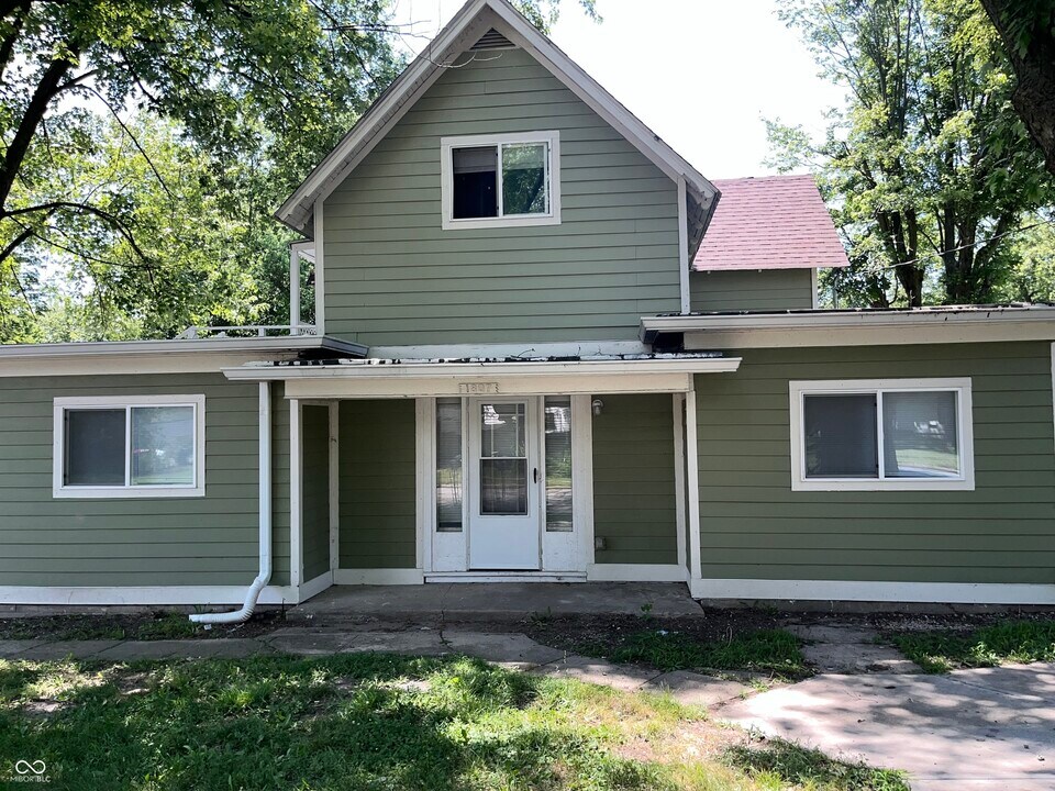 1807 B St in Anderson, IN - Foto de edificio