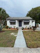 626 37th St in West Palm Beach, FL - Building Photo