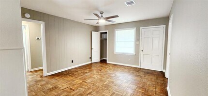 113 Laurel St in Lake Jackson, TX - Building Photo - Building Photo