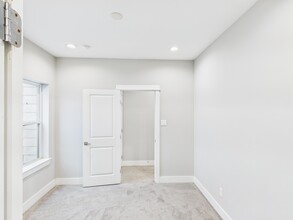 754 W Donovan St in Houston, TX - Building Photo - Building Photo