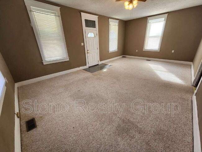 706 N Erie St in Rockville, IN - Building Photo - Building Photo