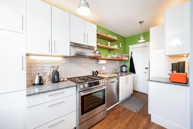 property at 4 Washington Ave
