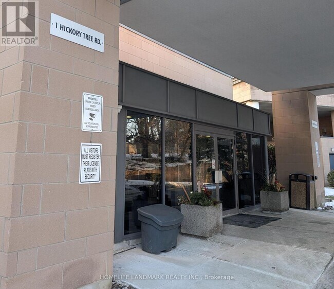 1 Hickory Tree Rd in Toronto, ON - Building Photo - Building Photo