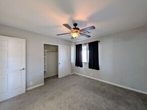 15746 W Elm St in Surprise, AZ - Foto de edificio - Building Photo