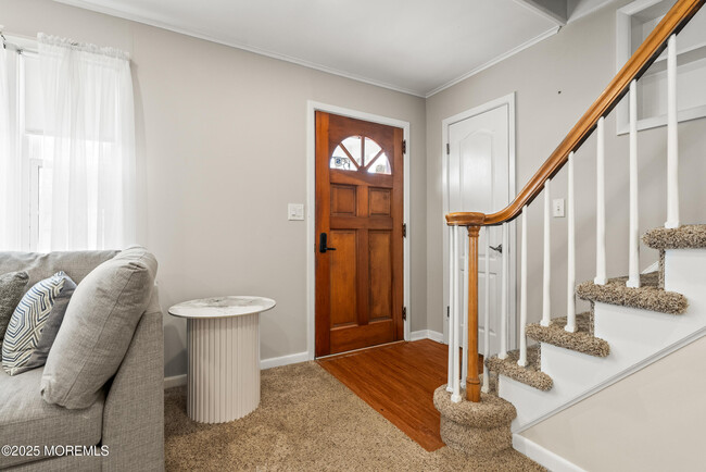 8 Nolan Dr in West Long Branch, NJ - Building Photo - Building Photo