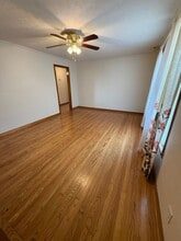 109 Duke St in Ashland City, TN - Building Photo - Building Photo