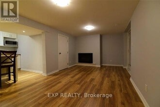 173 Frederick St in Georgina, ON - Building Photo - Building Photo