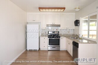 9007 Bogata Cir in San Diego, CA - Building Photo - Building Photo