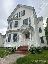 250 Walnut St in Manchester, NH - Foto de edificio - Building Photo