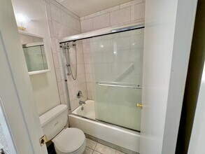 1 Captain Dr in Emeryville, CA - Building Photo - Building Photo