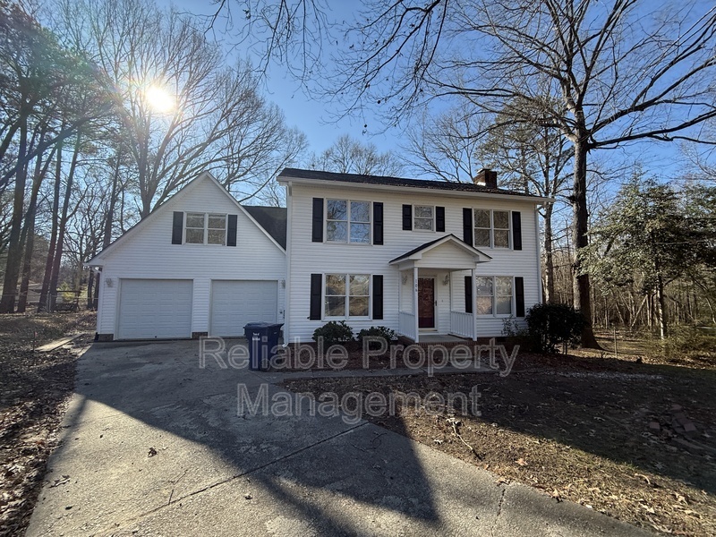 106 Greenwood Cir in Smithfield, NC - Building Photo