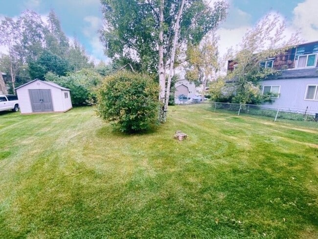3012 W 33rd Ave in Anchorage, AK - Building Photo - Building Photo