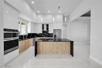 1107 NW 40th Pl in Cape Coral, FL - Building Photo - Building Photo