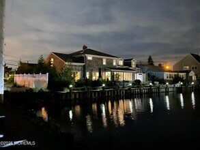300 Bay Ln in Mantoloking, NJ - Building Photo - Building Photo