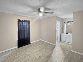 4164 Lac du Bay Dr in Harvey, LA - Foto de edificio - Building Photo