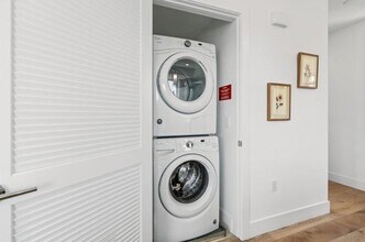 1101 W El Camino Real in Mountain View, CA - Building Photo - Building Photo