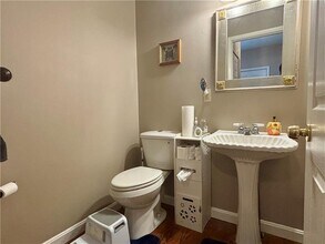 2513 Larkins Wy in Pittsburgh, PA - Building Photo - Building Photo