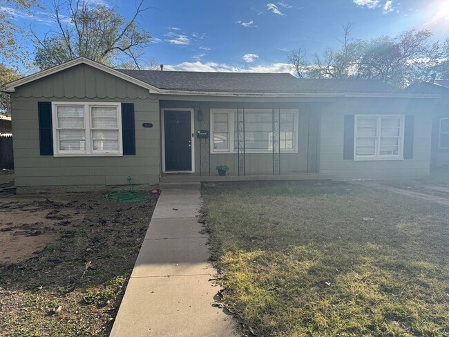 2613 37th St in Lubbock, TX - Building Photo - Building Photo