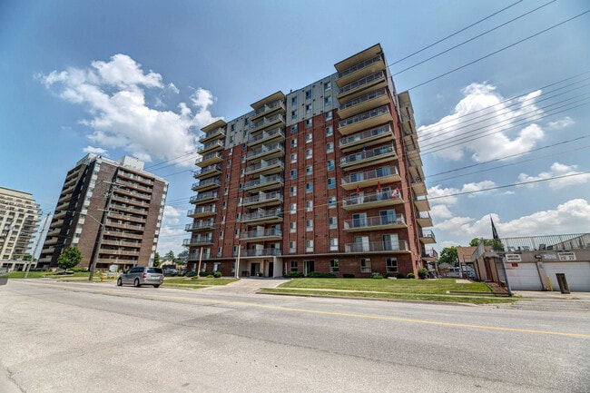 Derby Lane Apartments