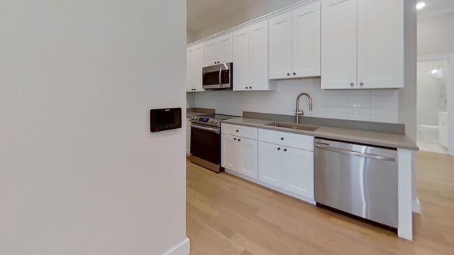 16 Highgate St, Unit 101 in Boston, MA - Foto de edificio - Building Photo