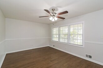 8310 Hilltop Rd in Jonesboro, GA - Building Photo - Building Photo