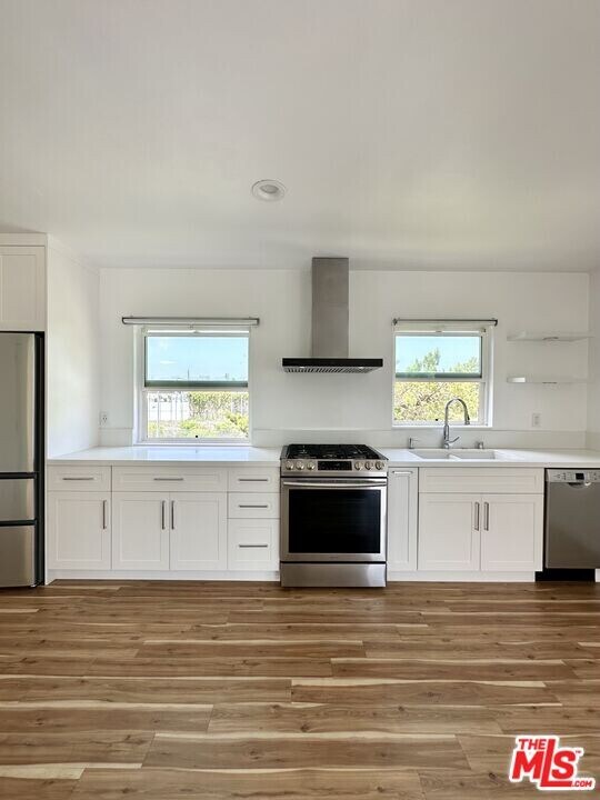 2948 Exposition Blvd in Santa Monica, CA - Building Photo