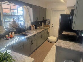 7601 NW 13th St in Pembroke Pines, FL - Building Photo - Building Photo