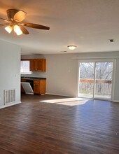 2212 E 8th St in Joplin, MO - Building Photo - Building Photo